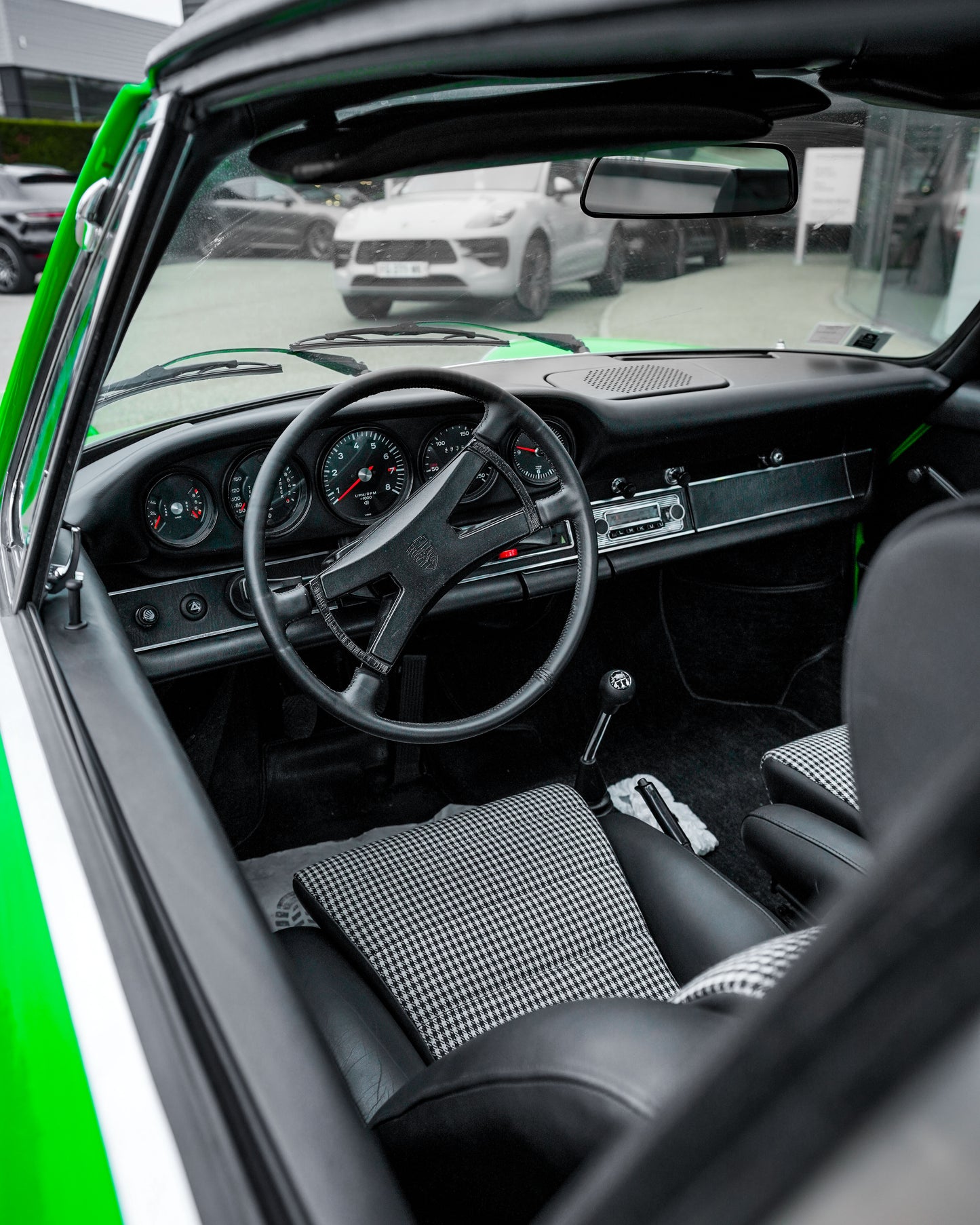 SOLD - Porsche 911 2.4L E Targa 1972 "OIL KLAPPE"