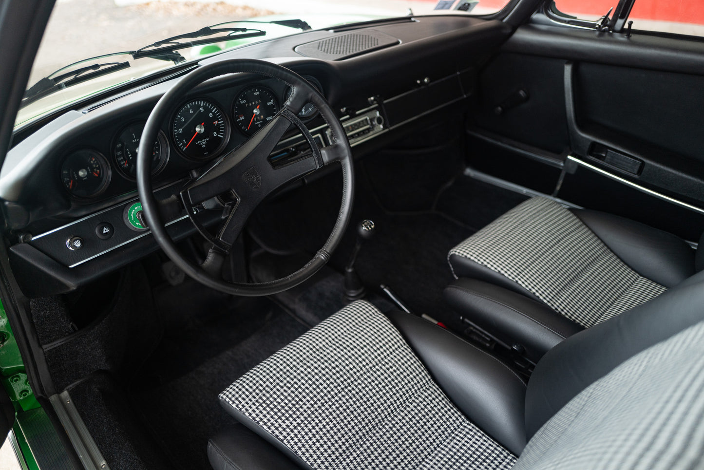 SOLD - Porsche 911 2.4L E Targa 1972 "OIL KLAPPE"