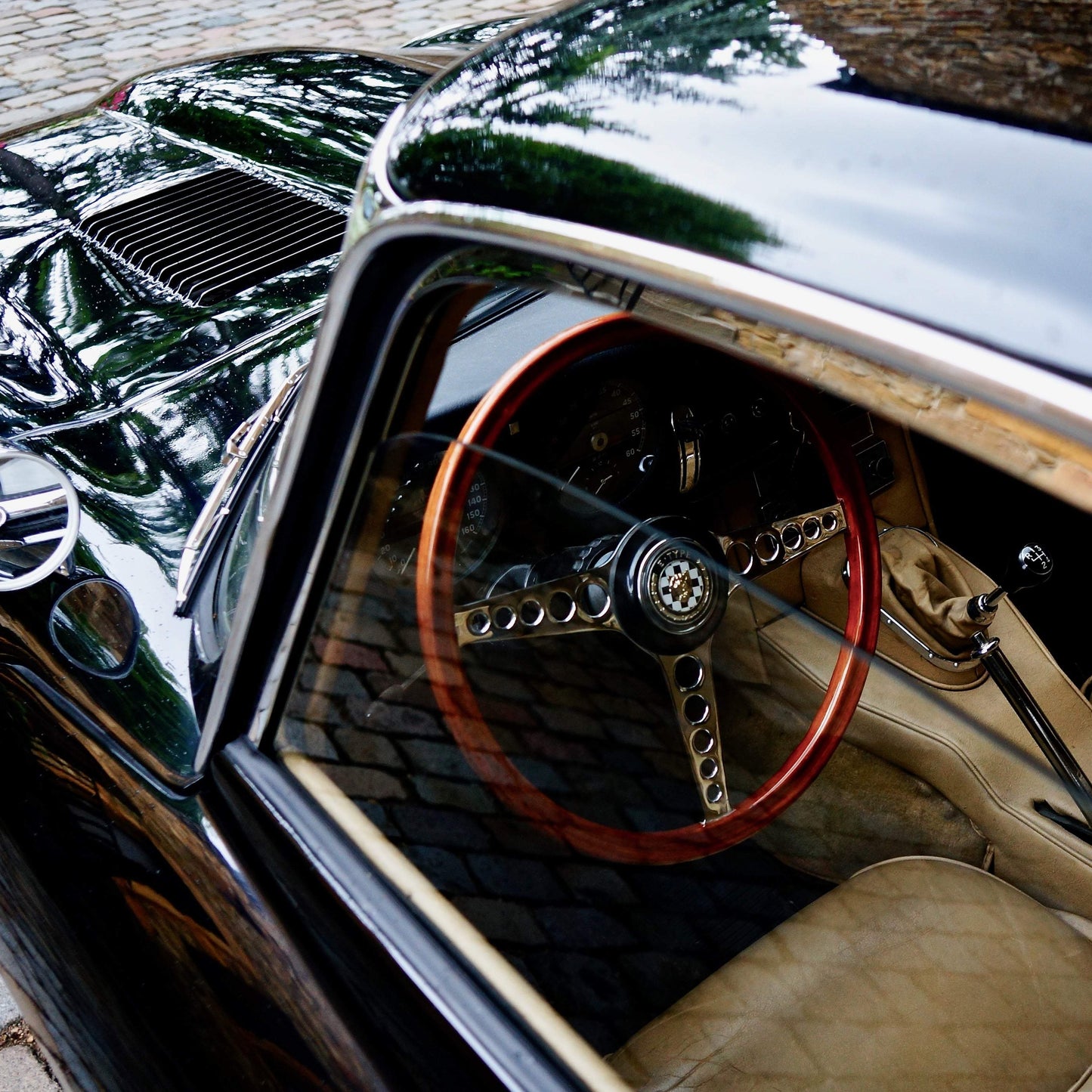 18K Gold Bracelet British Racing Green Steering Wheel