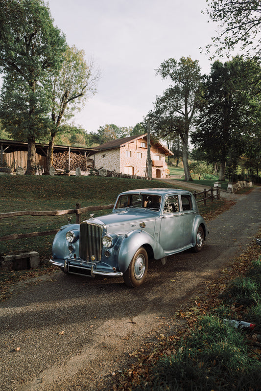 SOLD - Bentley MK VI 1952