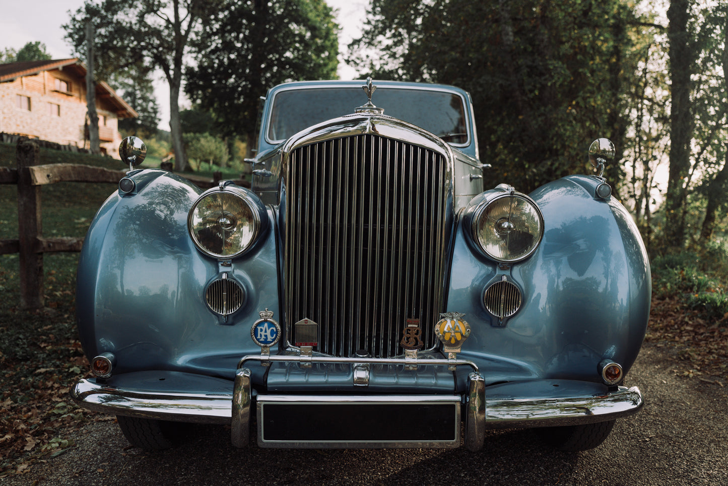 SOLD - Bentley MK VI 1952